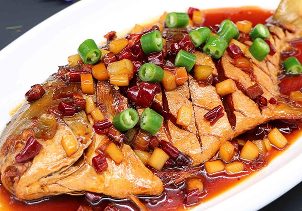 干燒鯧魚(yú)